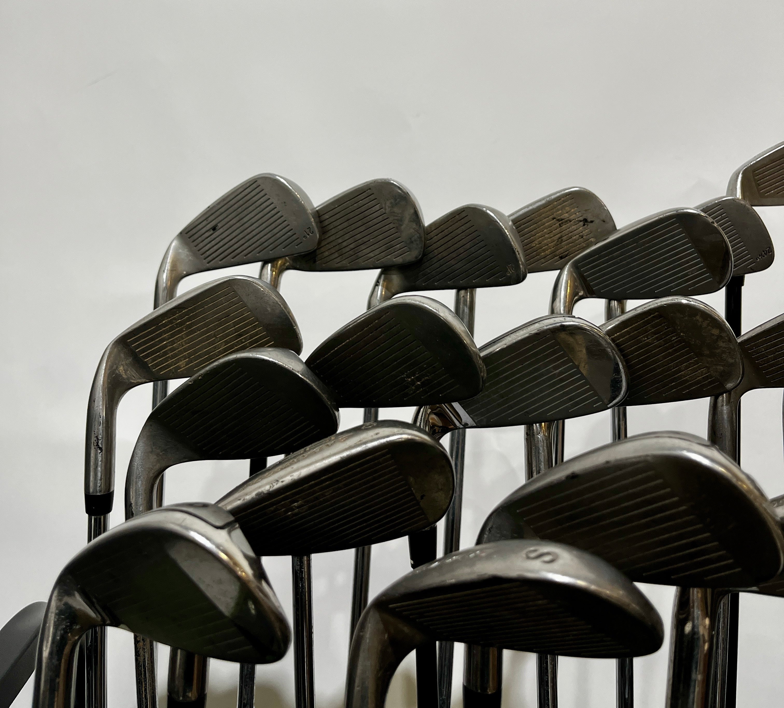 Wholesale Lot of 50 Golf Clubs - Assorted Single Irons and Wedges. Tommy Armour-Next Round