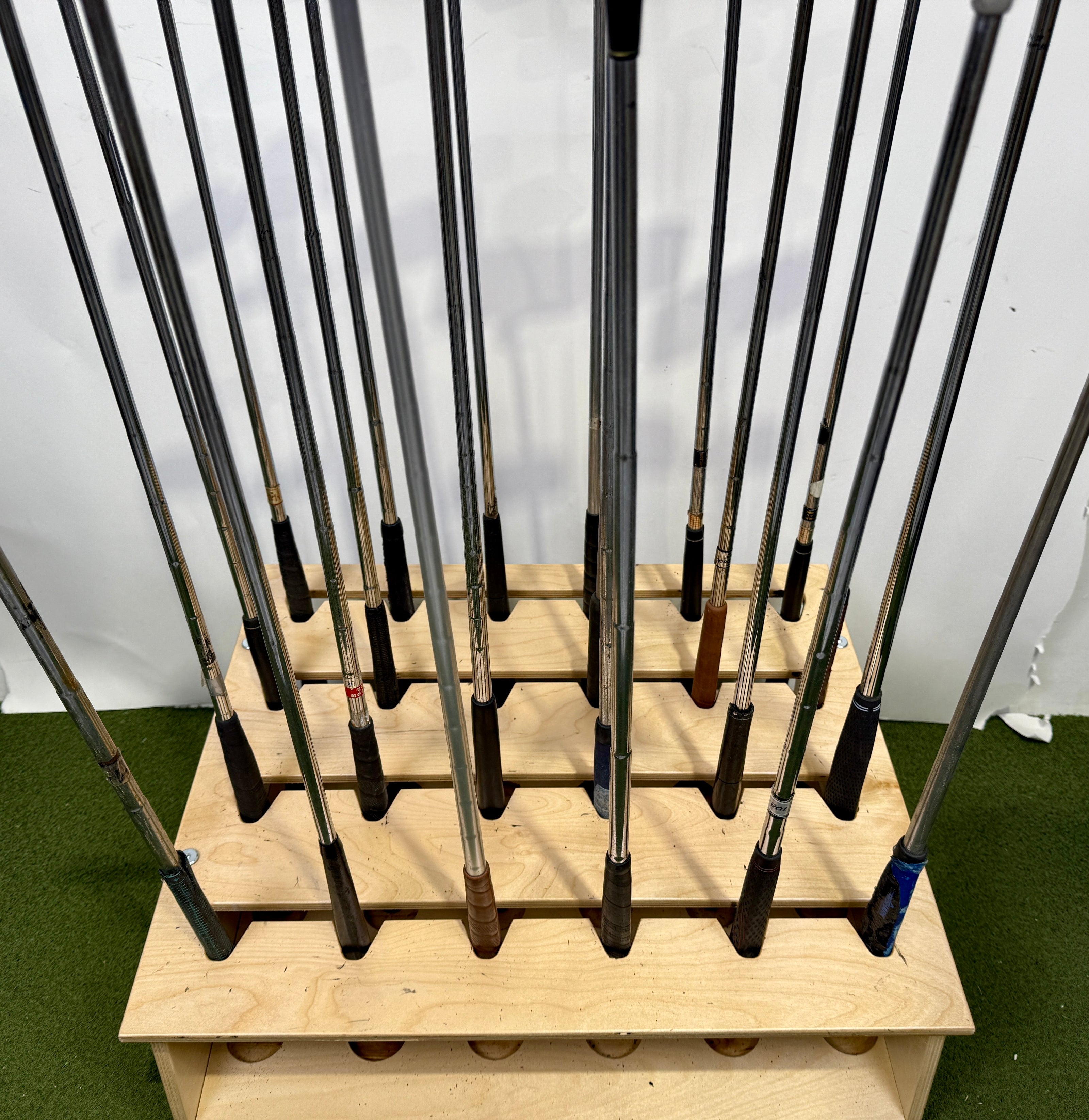 Wholesale Lot of 50 Golf Clubs - Putters Assorted Brands-Next Round