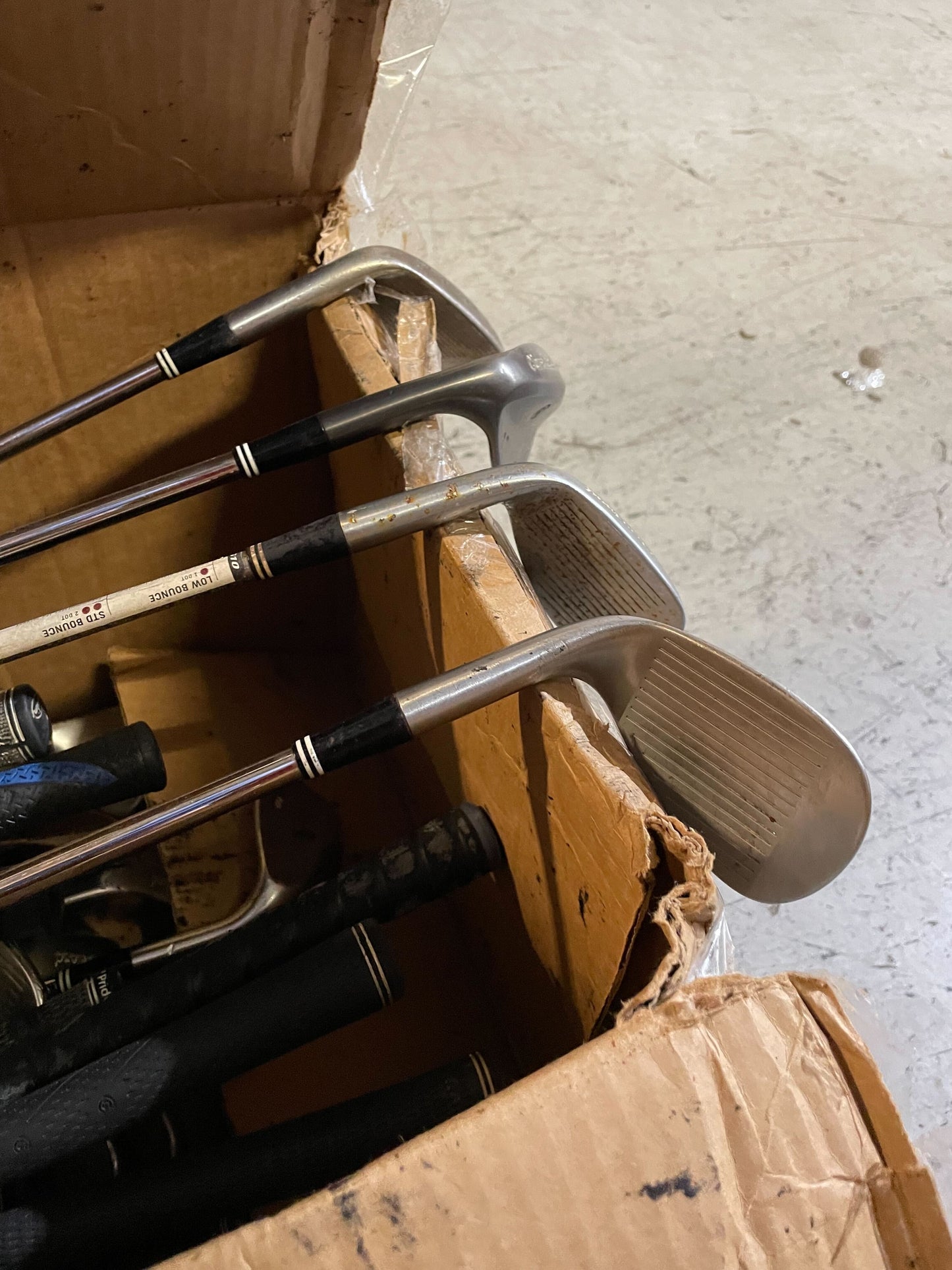 Wholesale Lot of 50 Cleveland CG10 Wedges