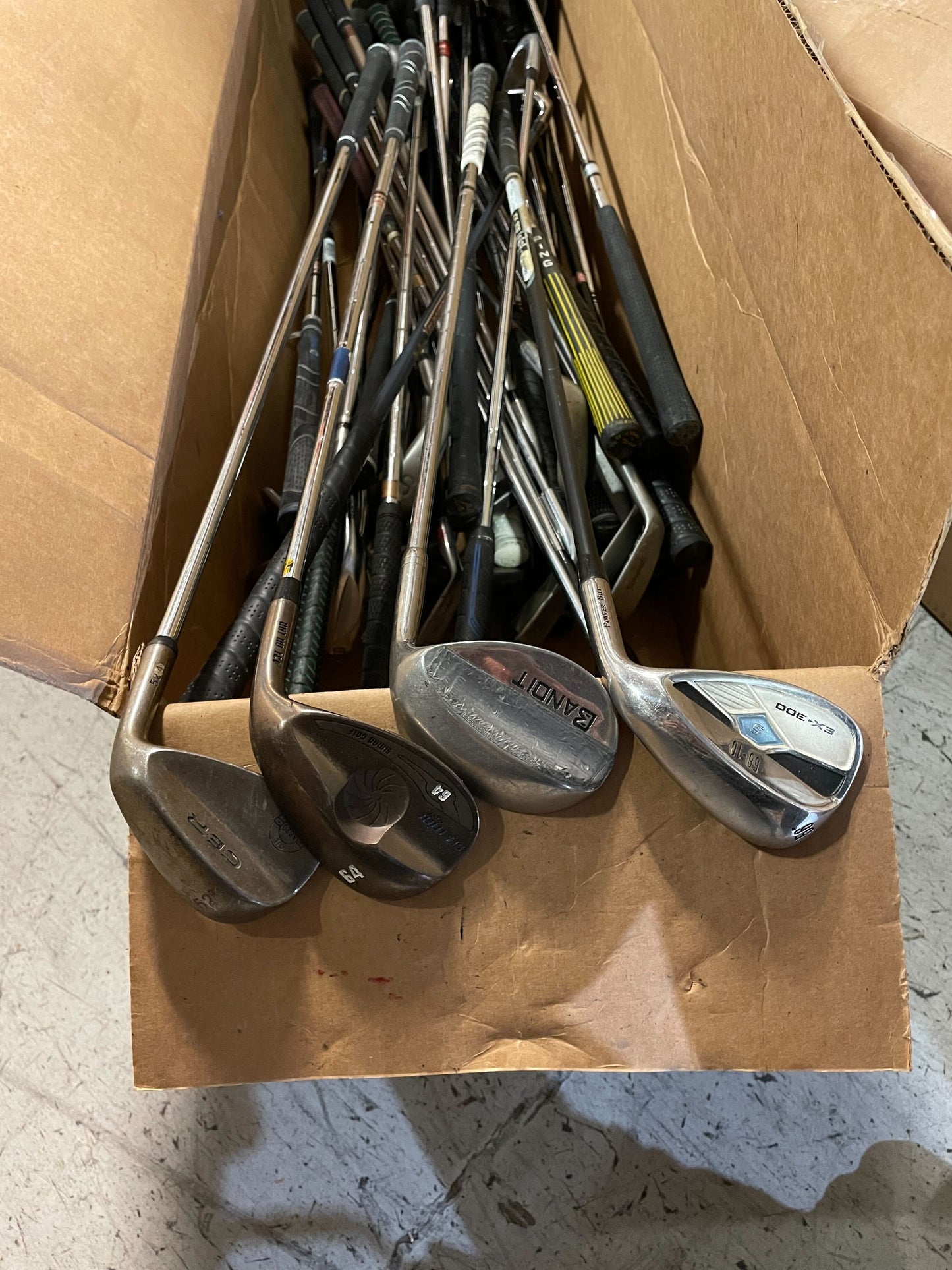 Wholesale Lot of 50 Wilson, Top Flite, Etc. Wedges Bargain-Next Round