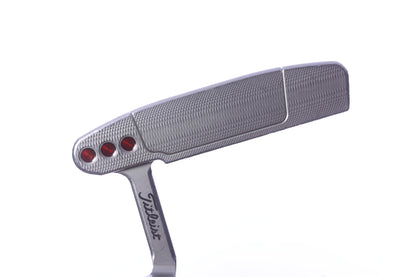 Used Titleist Scotty Cameron 2016 Select Newport Putter - Right-Handed - 35 in - Blade