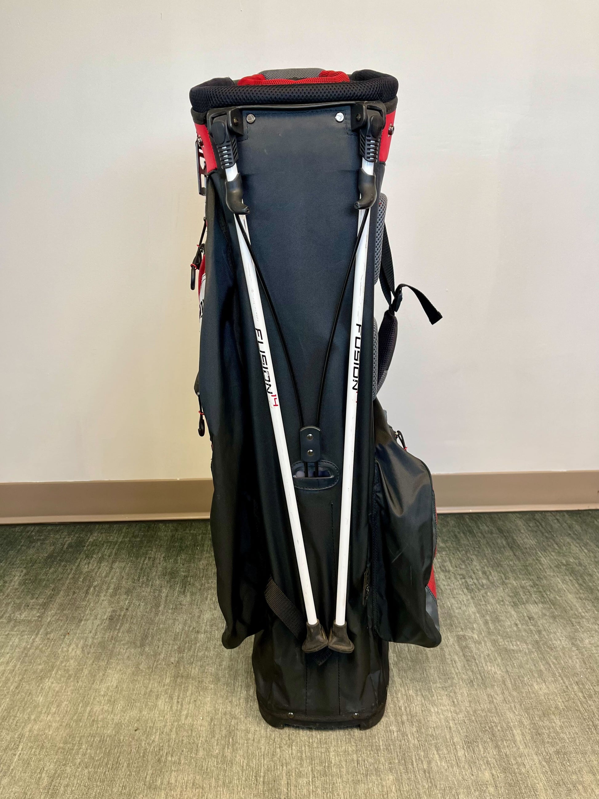 Callaway Fusion 14 Springfield G&CC Stand Bag 14 Dividers/6 Pockets with Strap-Next Round
