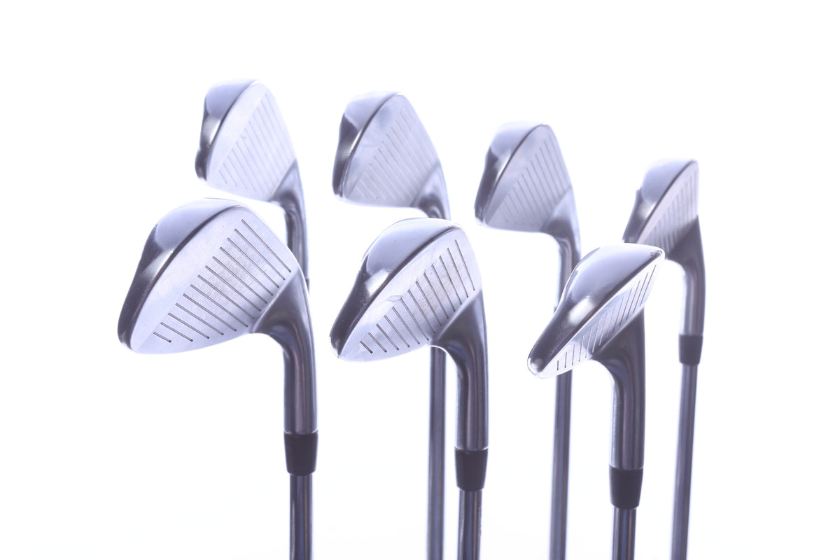 Used Titleist T200 Iron Set - Left-Handed - 4-PW - Stiff Flex