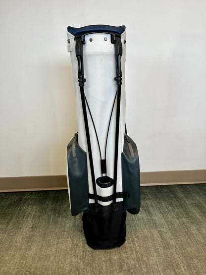 Stitch Sunday Golf Bag White/Blue 2 Dividers/4 pockets with Strap-Next Round