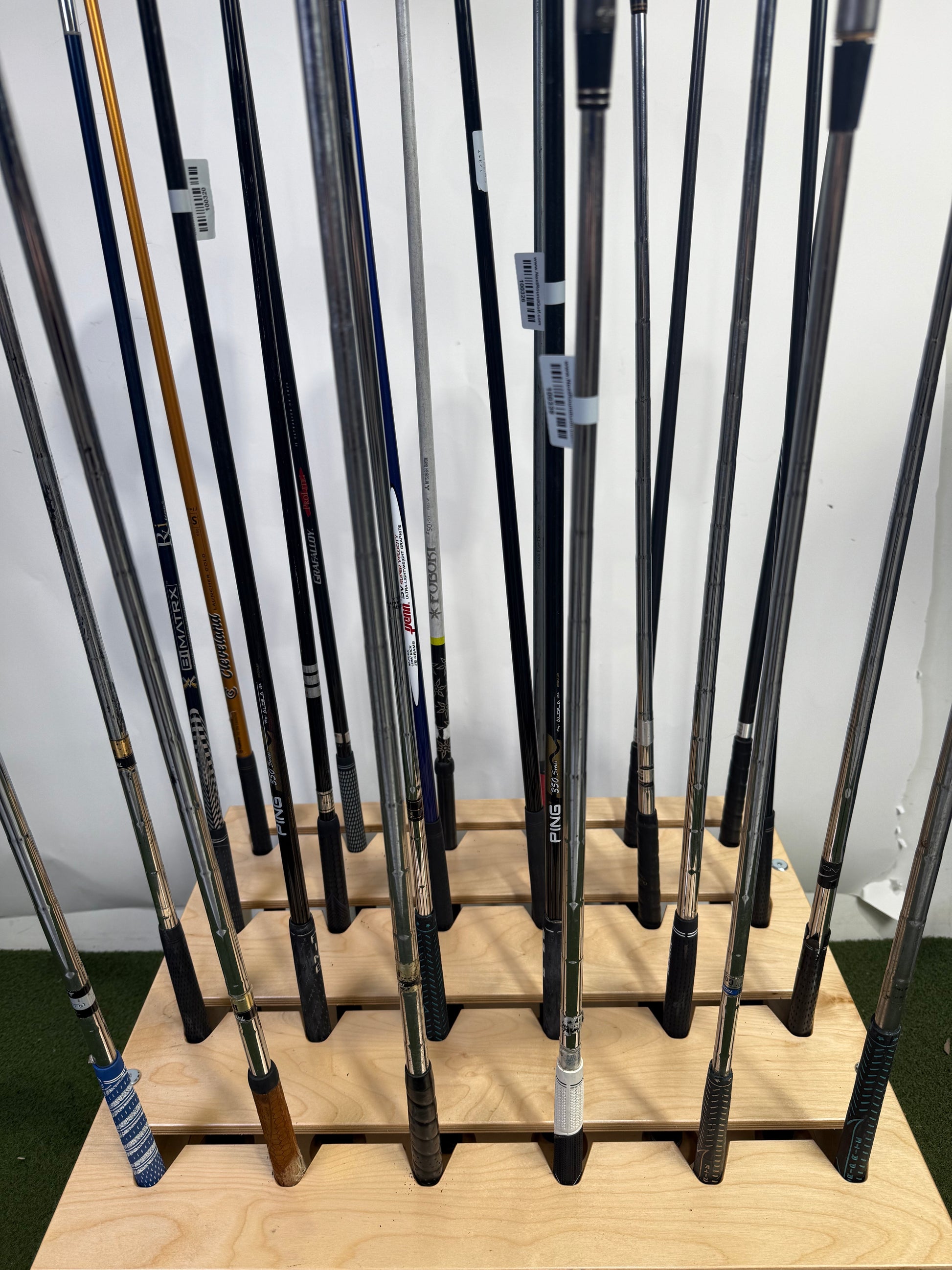 Wholesale Lot of 24 Golf Clubs - Right Handed - Assorted Brands and Flexes-Next Round