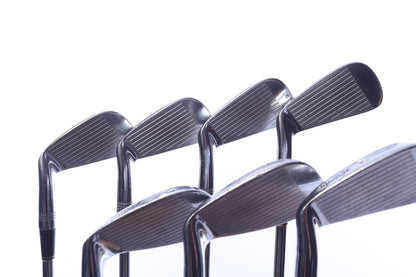 Used Wilson STAFF FG-17 Iron Set - Right-Handed - 3-9 - Stiff Flex