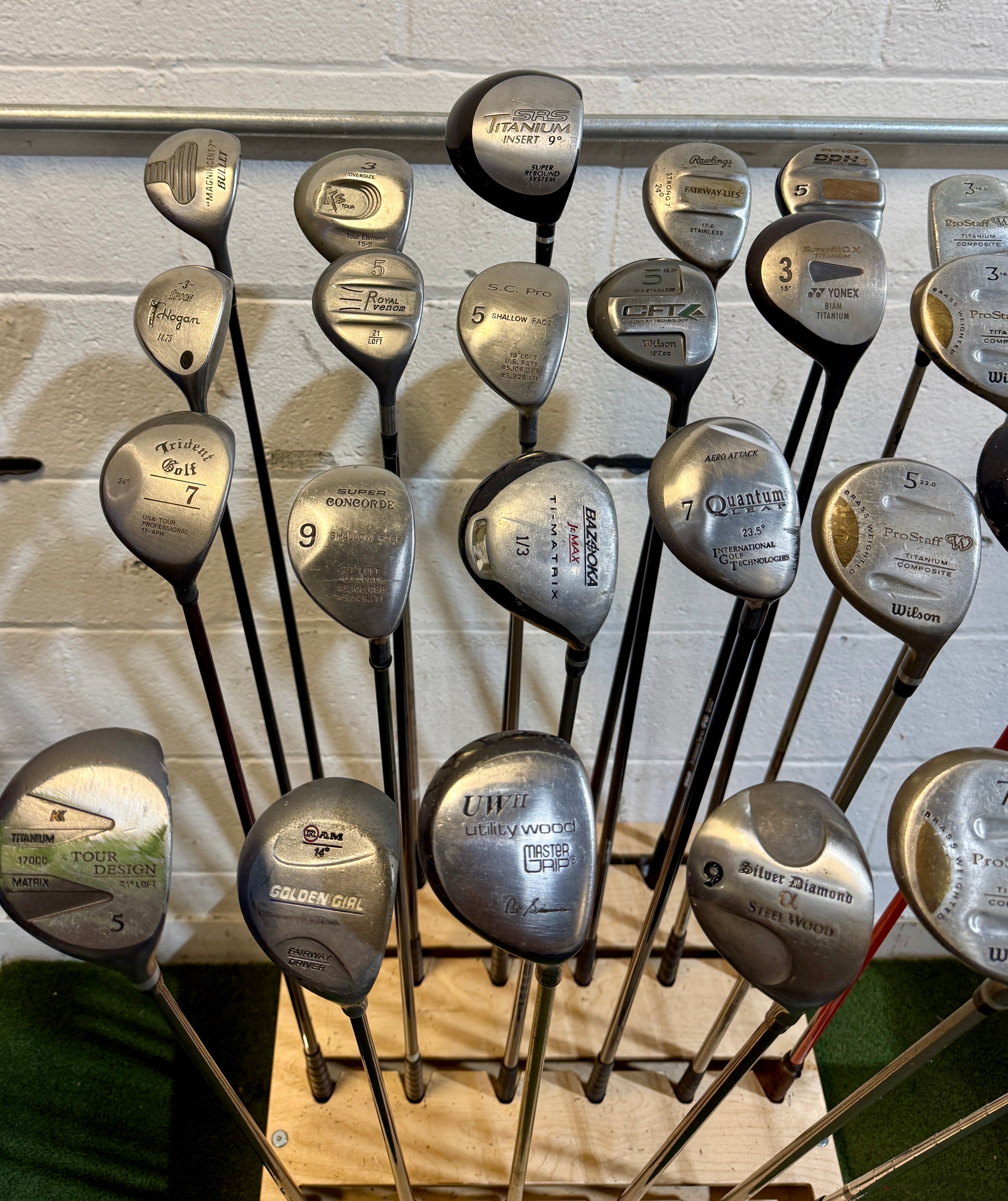 Wholesale Lot of 30 Golf Clubs - Assorted Fairway Woods - RH/LH - Mixed Flexes
