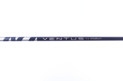 Used TaylorMade SIM2 MAX Driver - 10.5 Degrees - Stiff Flex Fujikura Ventus Blue - Right-Handed