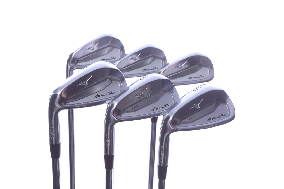 Used Mizuno Pro 223 Iron Set - Left-Handed - 4-9 - Stiff Flex