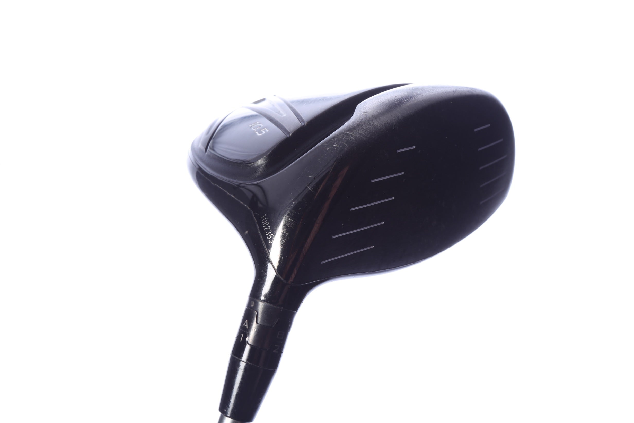 Used Titleist 915 D2 Driver - 10.5 Degrees - Regular Flex Mitsubishi Diamana - Right-Handed