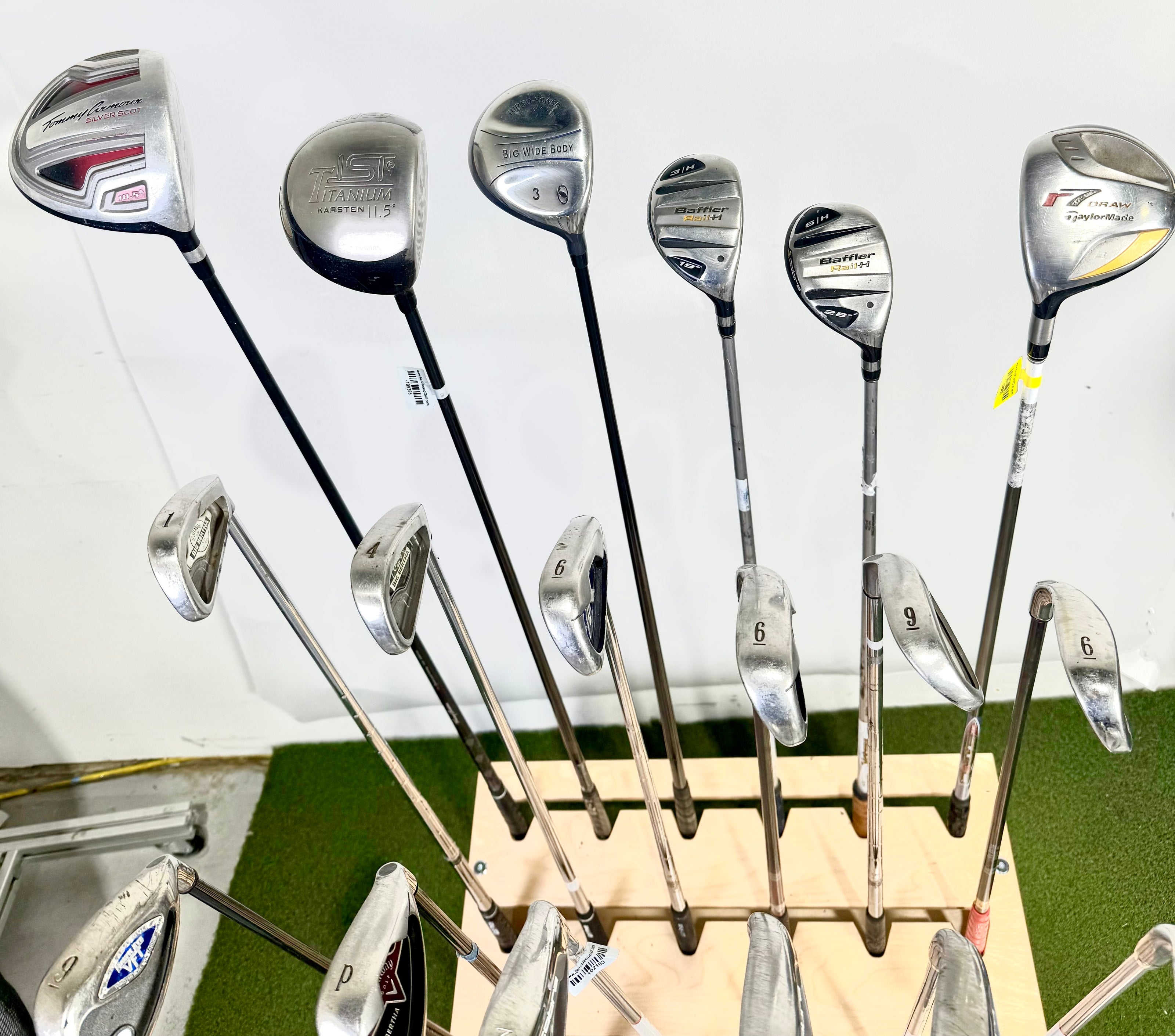 Wholesale Lot of 24 Golf Clubs - Right and left-Handed - Assorted Golf Clubs-Next Round