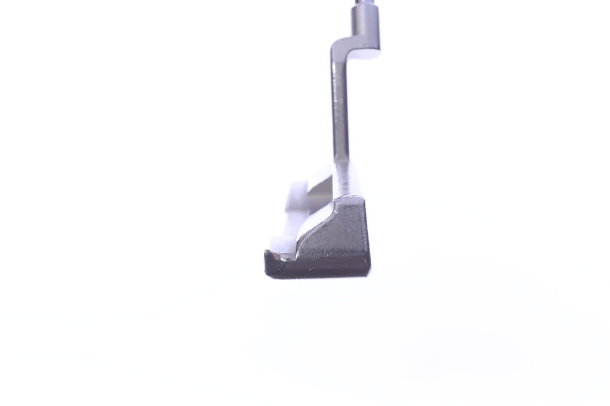 Used Titleist Scotty Cameron Select Newport Putter - Right-Handed - 34 in - Blade