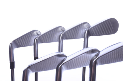 Used Srixon ZX4 Iron Set - Right-Handed - 4-PW - Stiff Flex