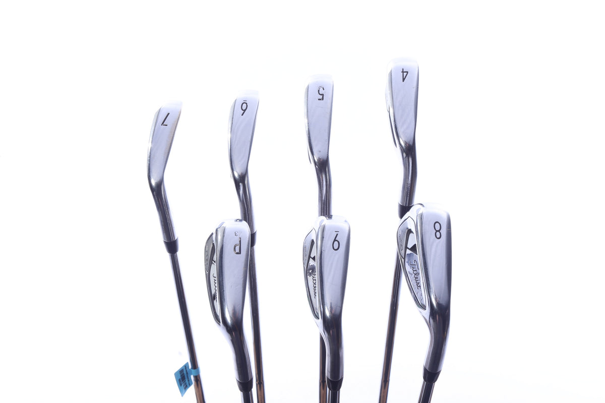 Used Titleist T200 Iron Set - Right-Handed - 4-PW - Stiff Flex