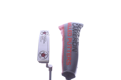 Used Titleist Scotty Cameron 2016 Select Newport Putter - Right-Handed - 34 in - Blade-Next Round