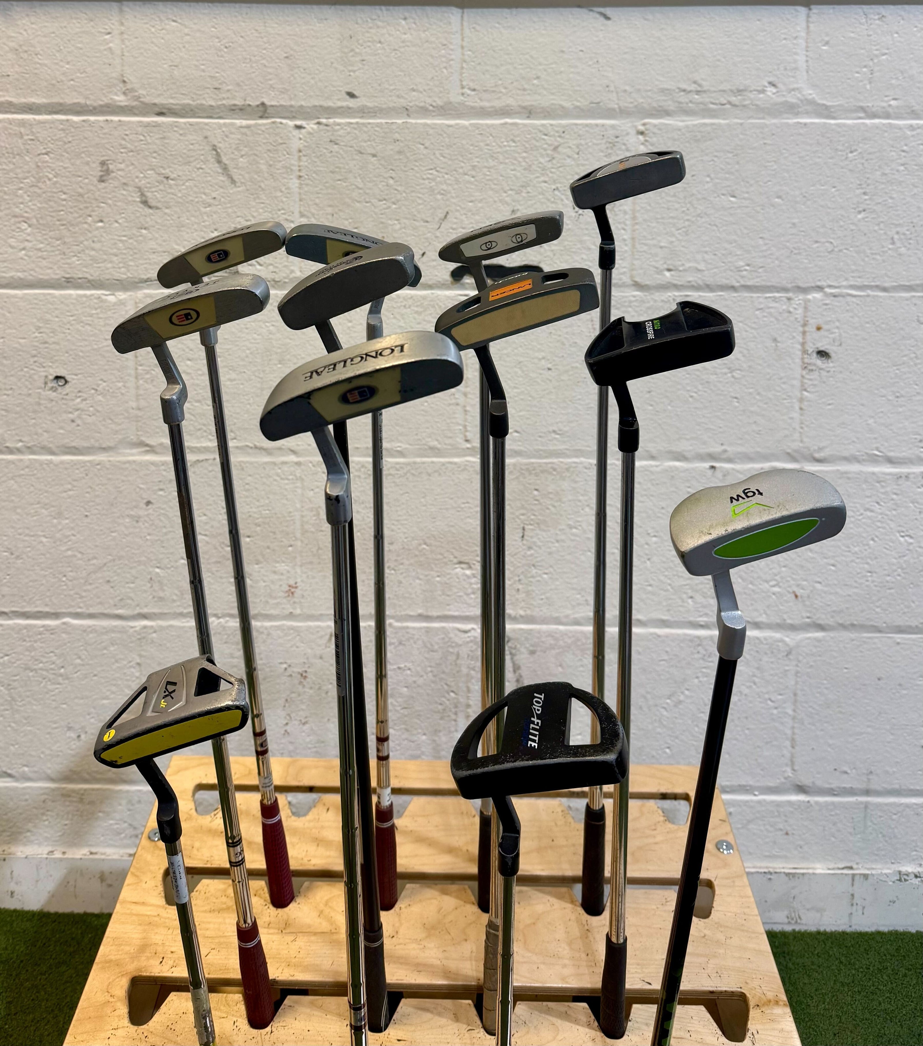 Wholesale Lot of 20 Golf Clubs - Assorted Kids Putters