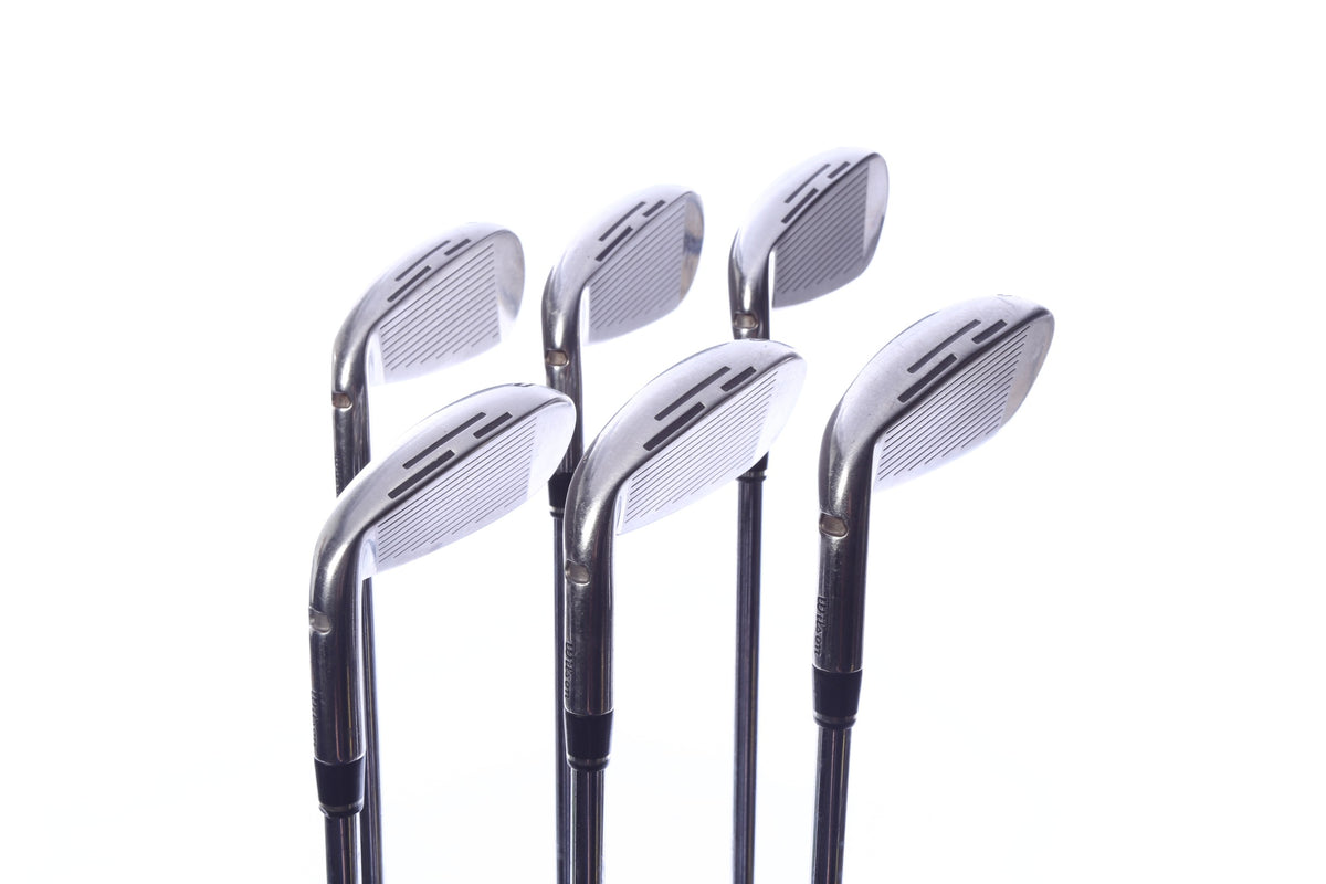 Used Wilson Staff D9 Iron Set - Right-Handed - 5-PW - Stiff Flex