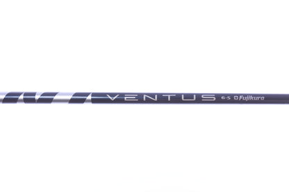 Used TaylorMade SIM MAX Driver - 10.5 Degrees - Stiff Flex Fujikura Ventus Blue 6 - Right-Handed