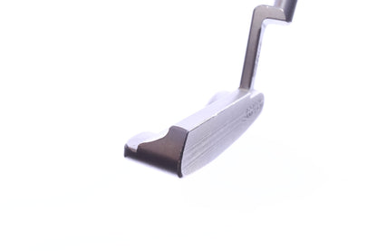 Used Titleist Scotty Cameron Special Select Newport Putter - Right-Handed - 35 in - Blade