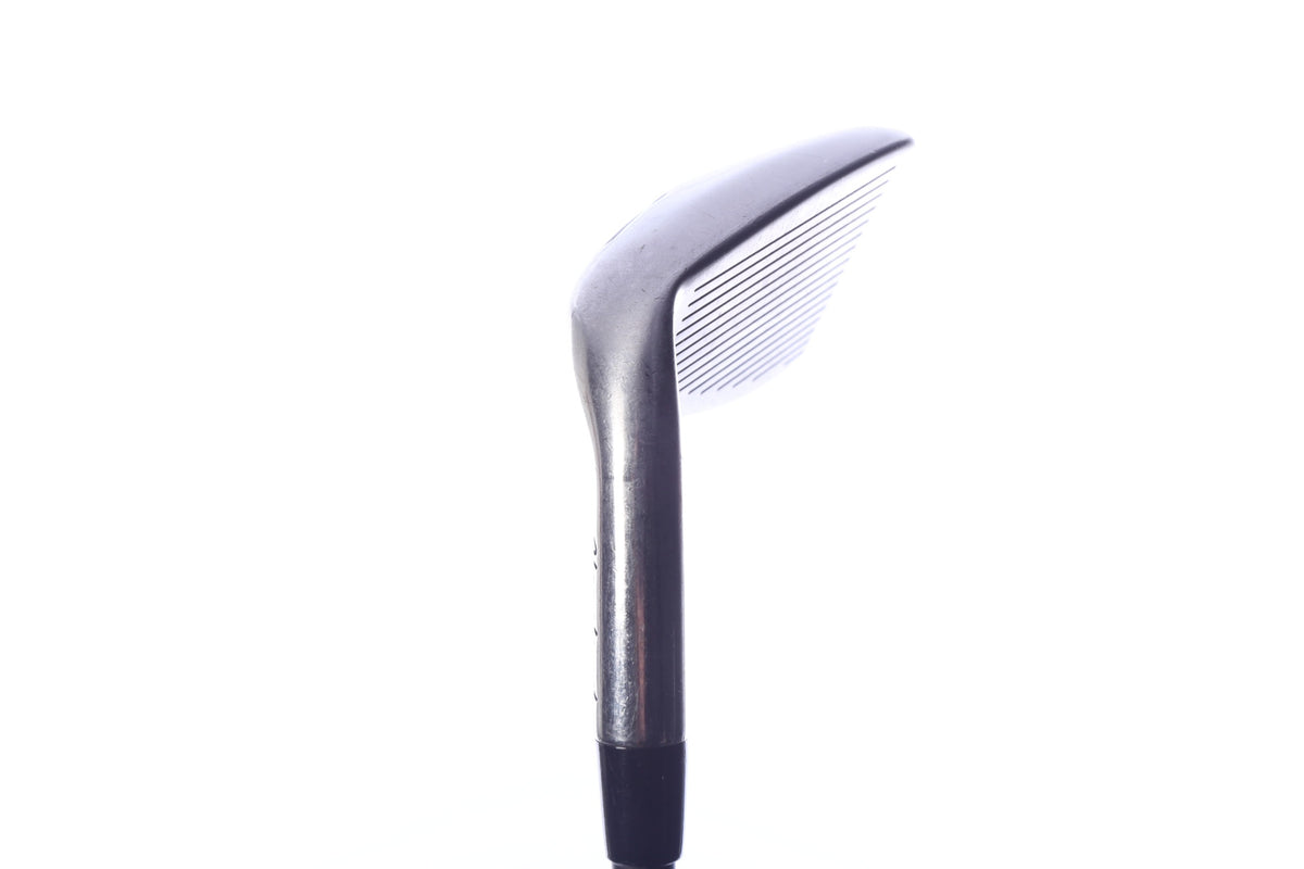 Used Cleveland Launcher XL Halo Pitching Wedge - Right-Handed - 44 Degrees - Seniors Flex