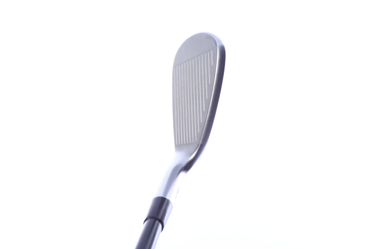 Used Mizuno JPX 925 Hot Metal Pitching Wedge - Right-Handed - 42 Degrees - Regular Flex