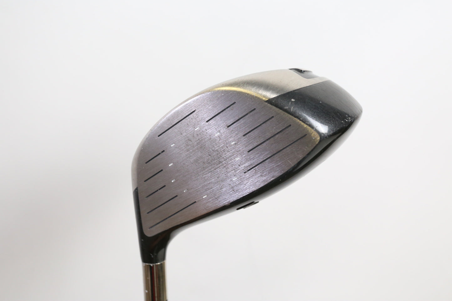 Used Titleist 905T Driver - Right-Handed - 8.5 Degrees - Stiff Flex
