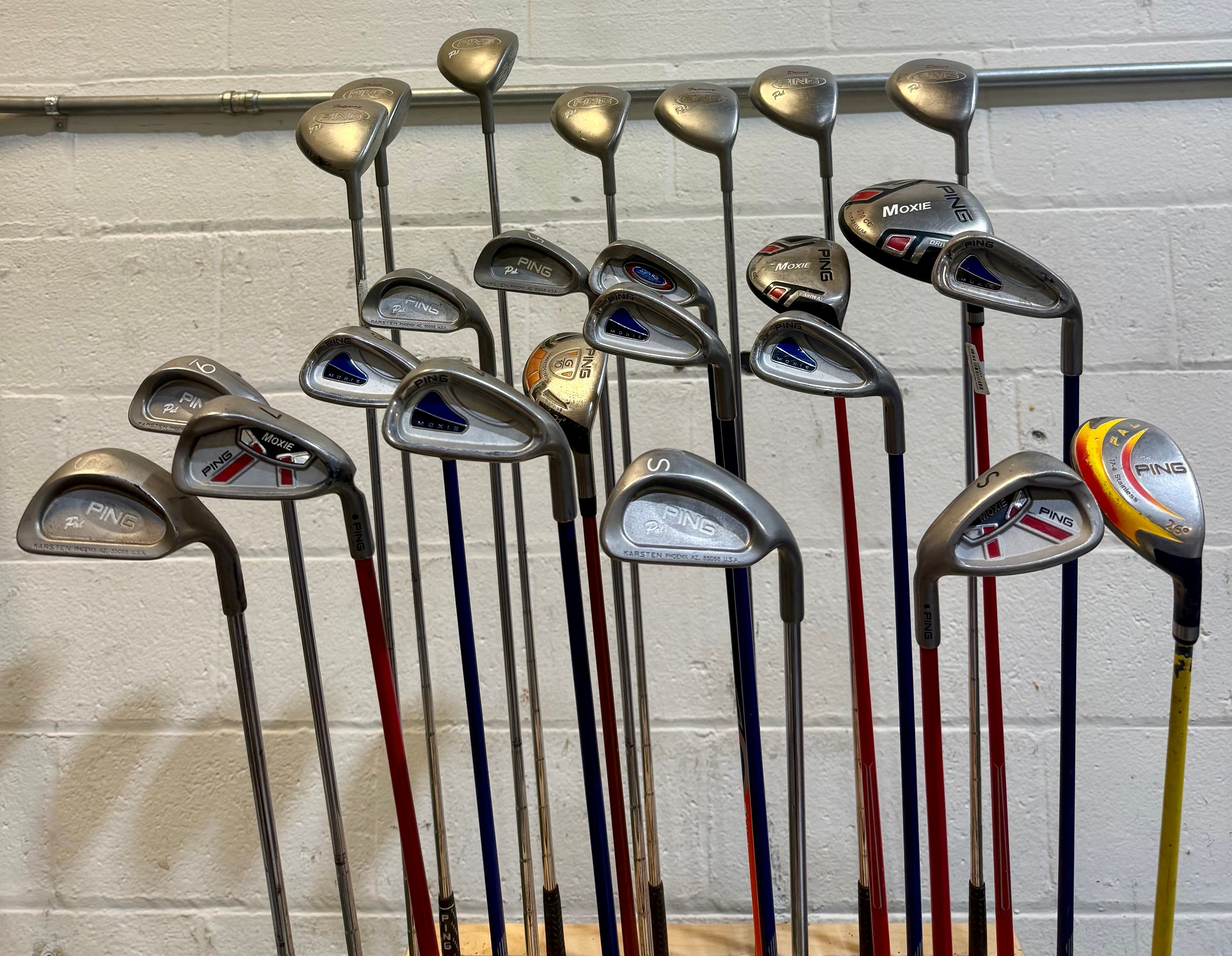 Wholesale Lot of 35 Ping Golf Clubs - Youth Flexes