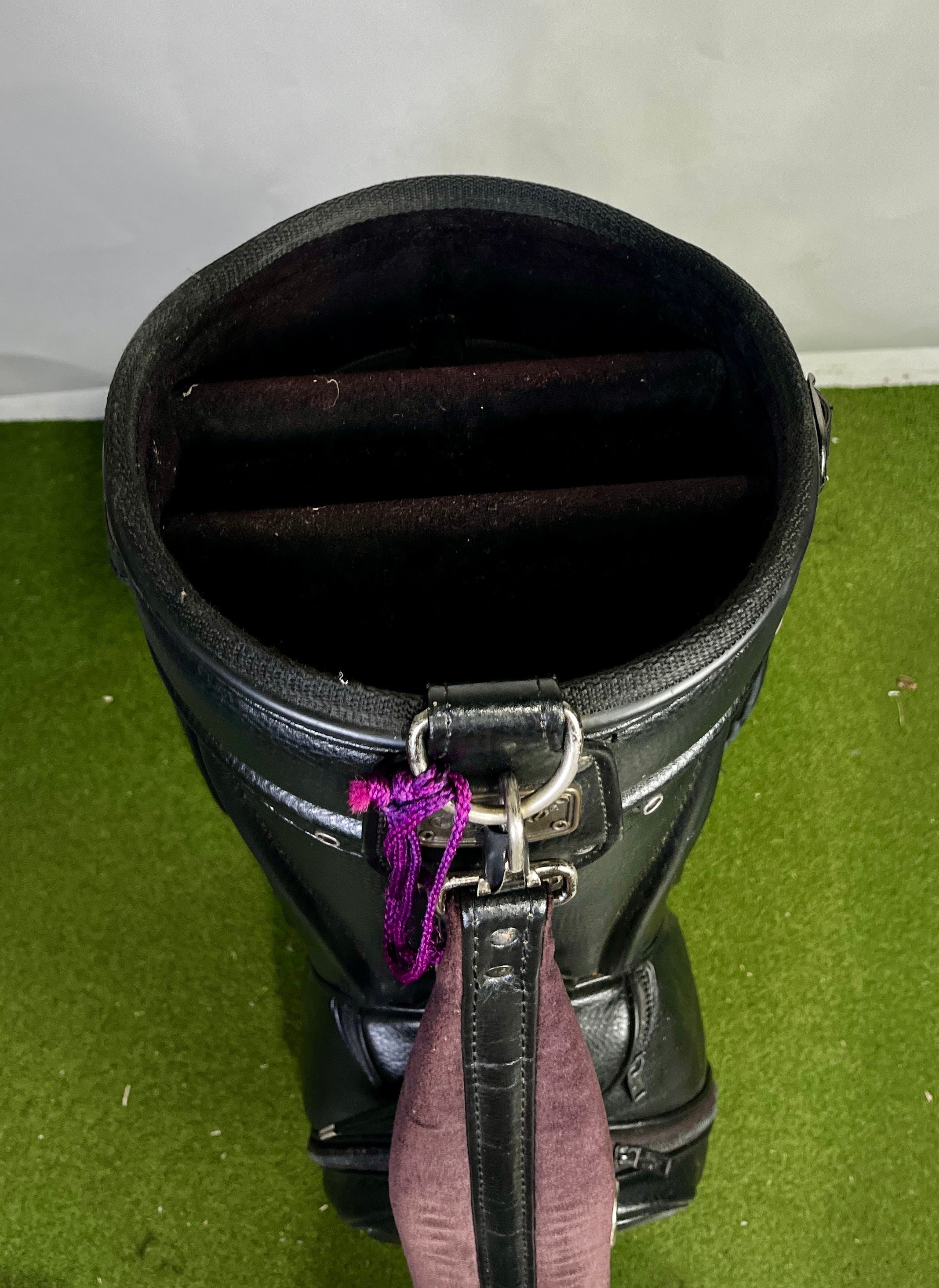 Big Bertha Callaway Staff Bag - 6 Dividers 6 Pockets- Black and White-Next Round