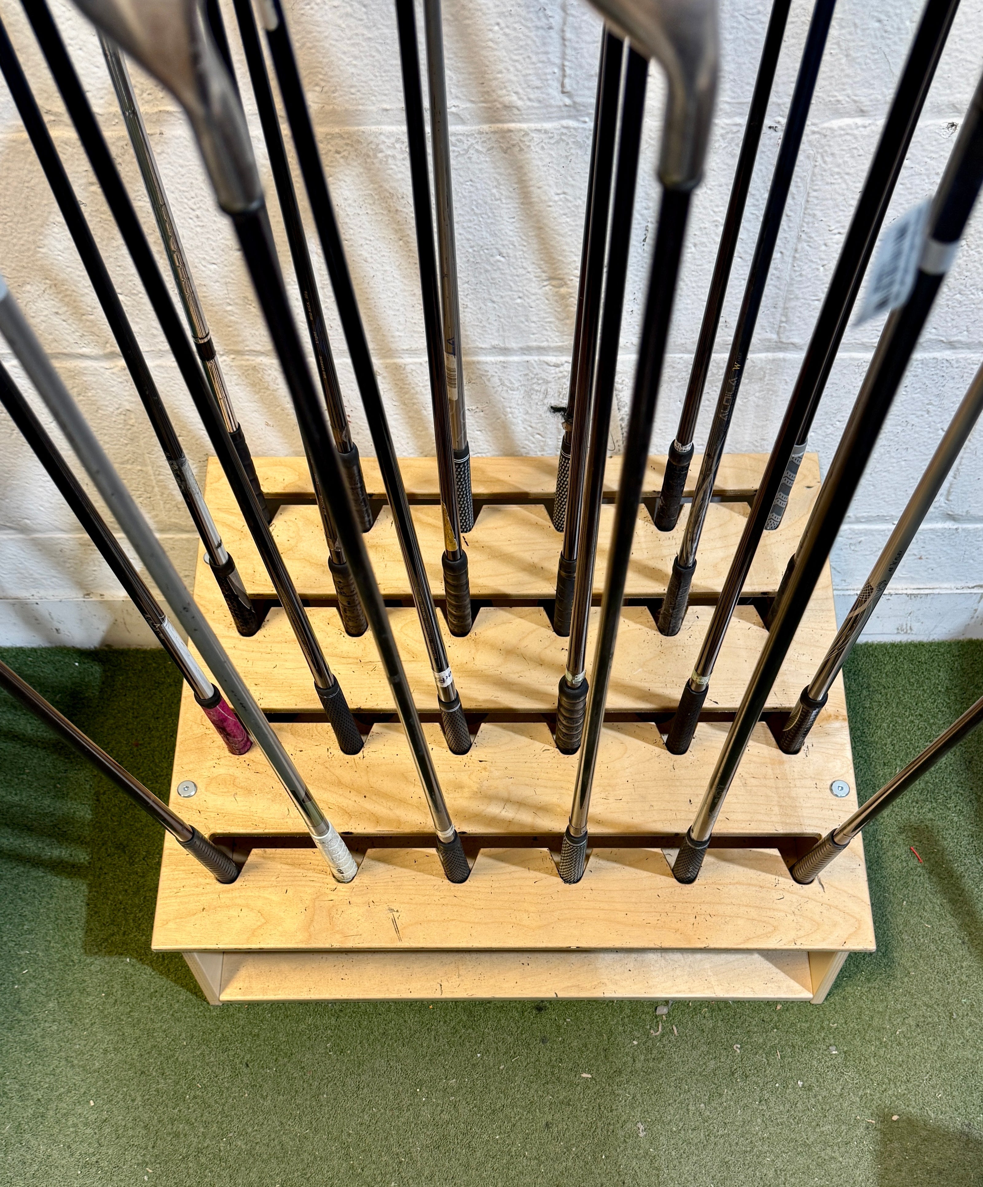 Wholesale Lot of 40 Golf Clubs - Callaway Hybrids-Next Round