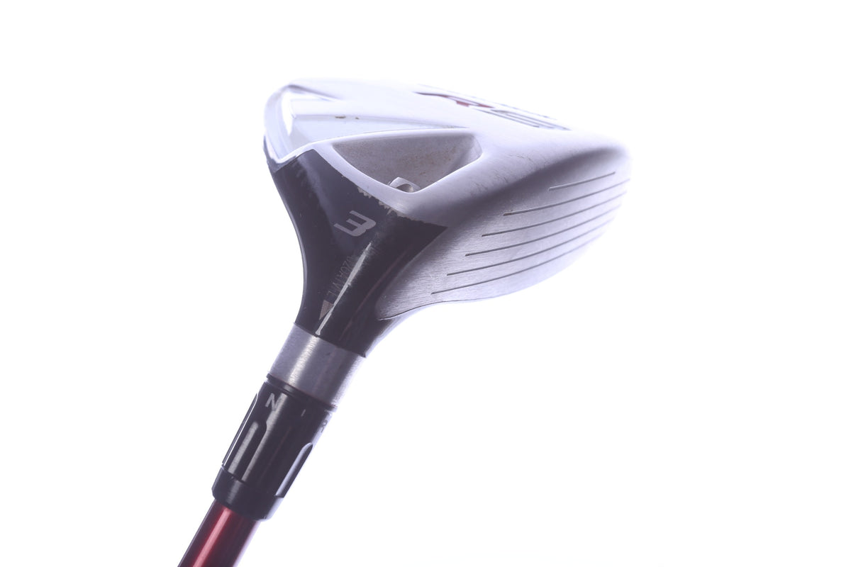 Used TaylorMade R9 3-Wood - Right-Handed - 15 Degrees - Regular Flex