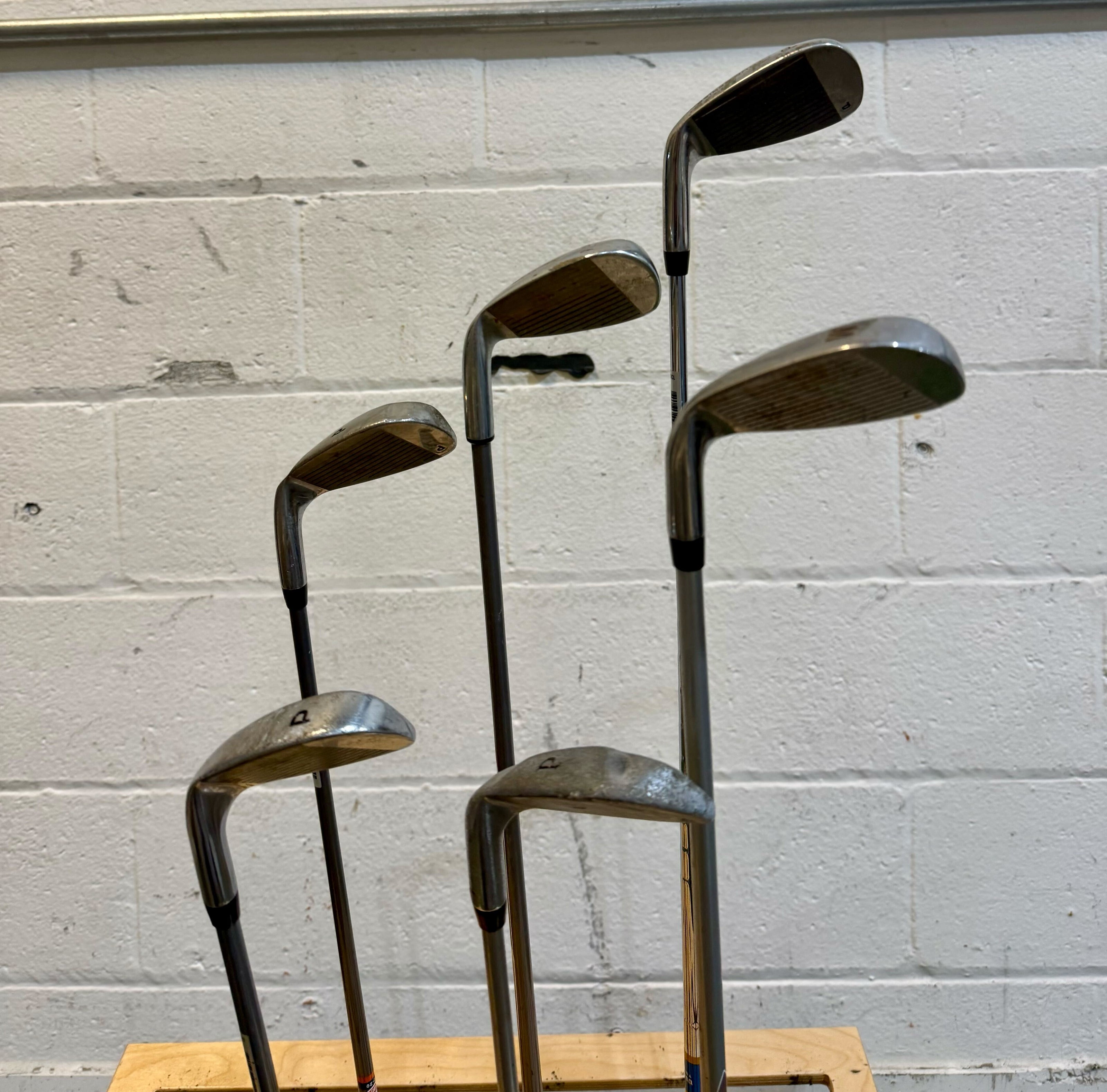 Wholesale Lot of 30 Golf Clubs - Assorted Irons and Wedges - Youth Flexes