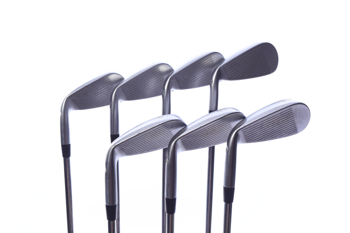 Used Mizuno JPX 900 Hot Metal Iron Set - Right-Handed - 4-PW - Regular Flex