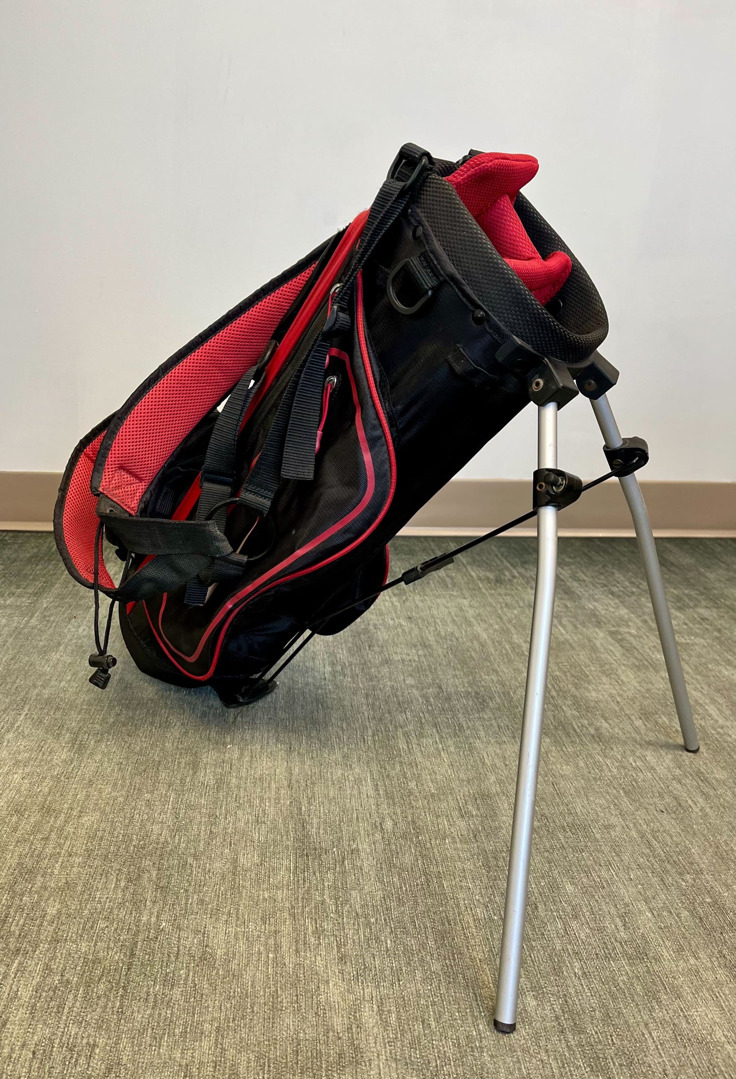Nike Golf Black/Red Stand Golf Bag 4 Dividers 4 Pockets-Next Round