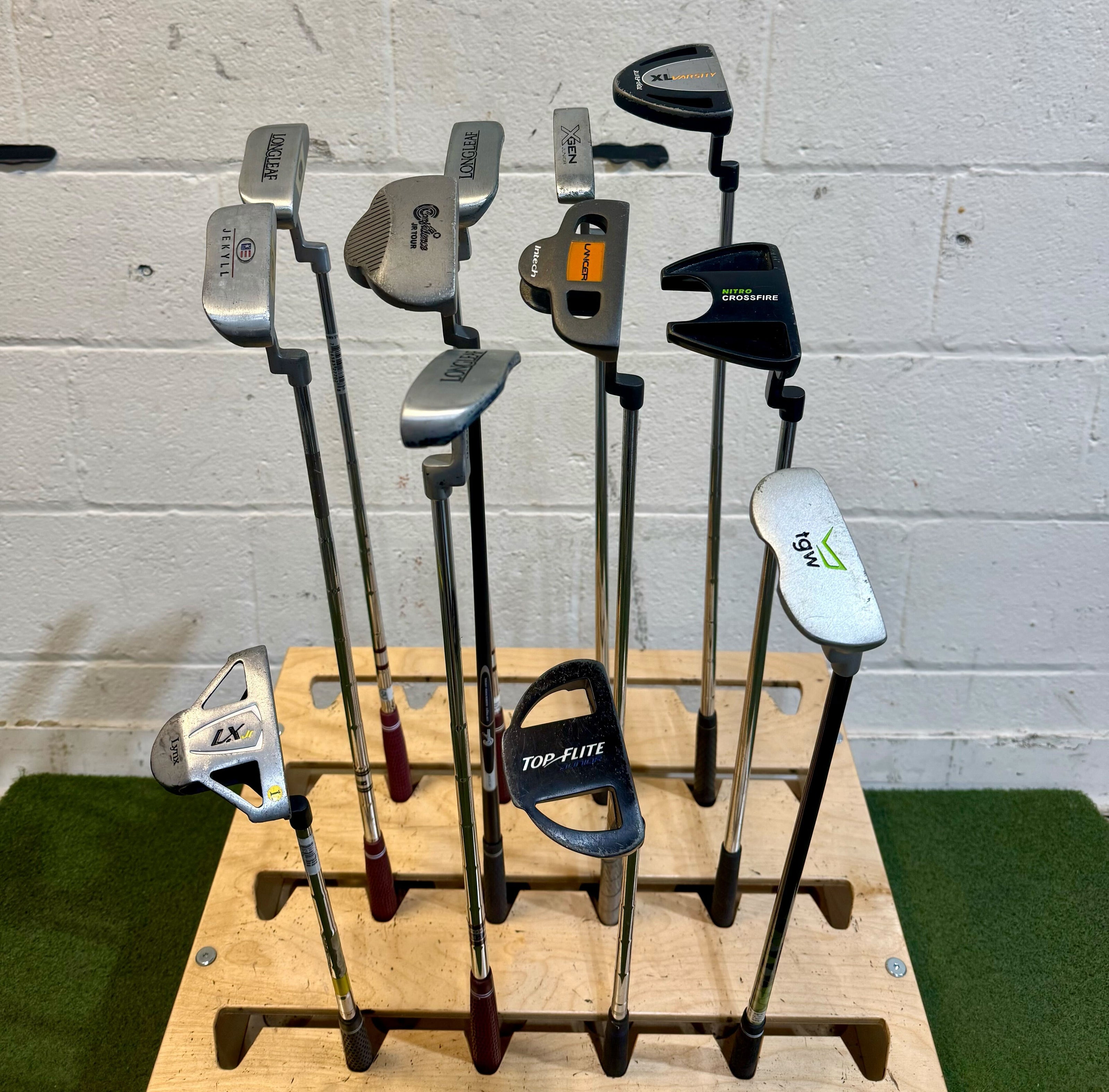 Wholesale Lot of 20 Golf Clubs - Assorted Kids Putters