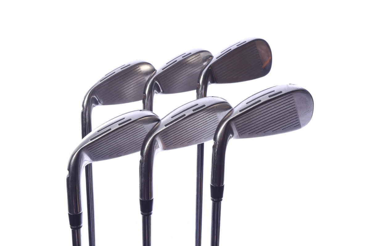 Used Wilson Staff D9 Iron Set - Right-Handed - 5-PW - Stiff Flex