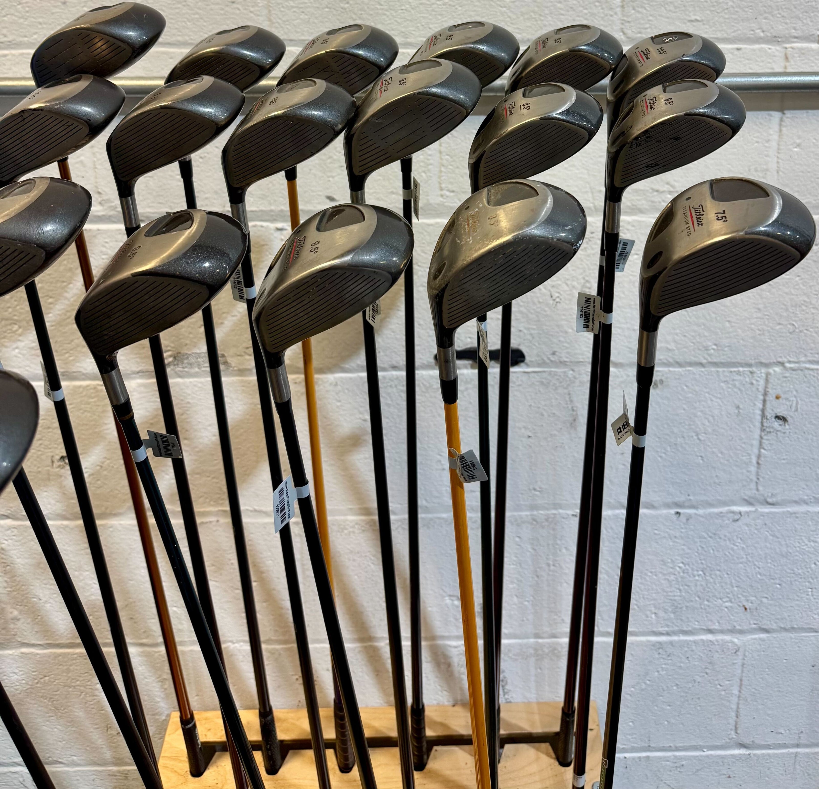 Wholesale Lot of 20 Golf Clubs - Titleist Drivers