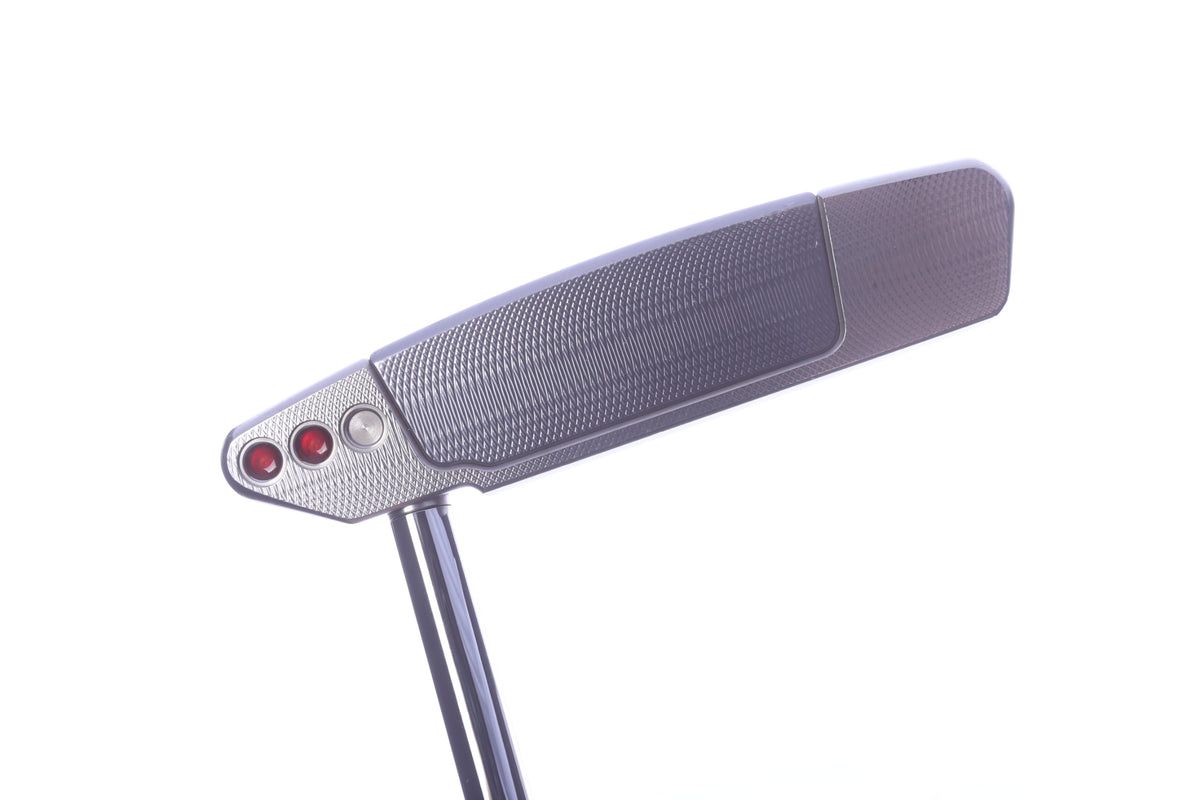 Used Titleist Scotty Cameron 2018 Select Squareback Putter - Right-Handed - 35 in - Blade