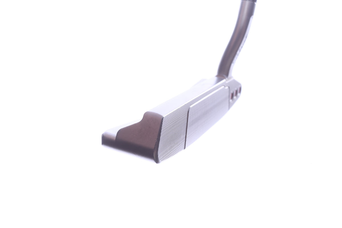 Used Titleist Scotty Cameron 2018 Select Newport 2.5 Putter - Right-Handed - 34 in - Blade-Next Round
