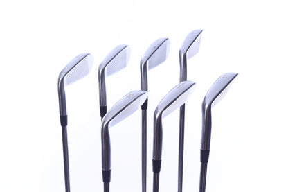 Used Mizuno JPX 923 Forged Iron Set - Right-Handed - 4-PW - Stiff Flex