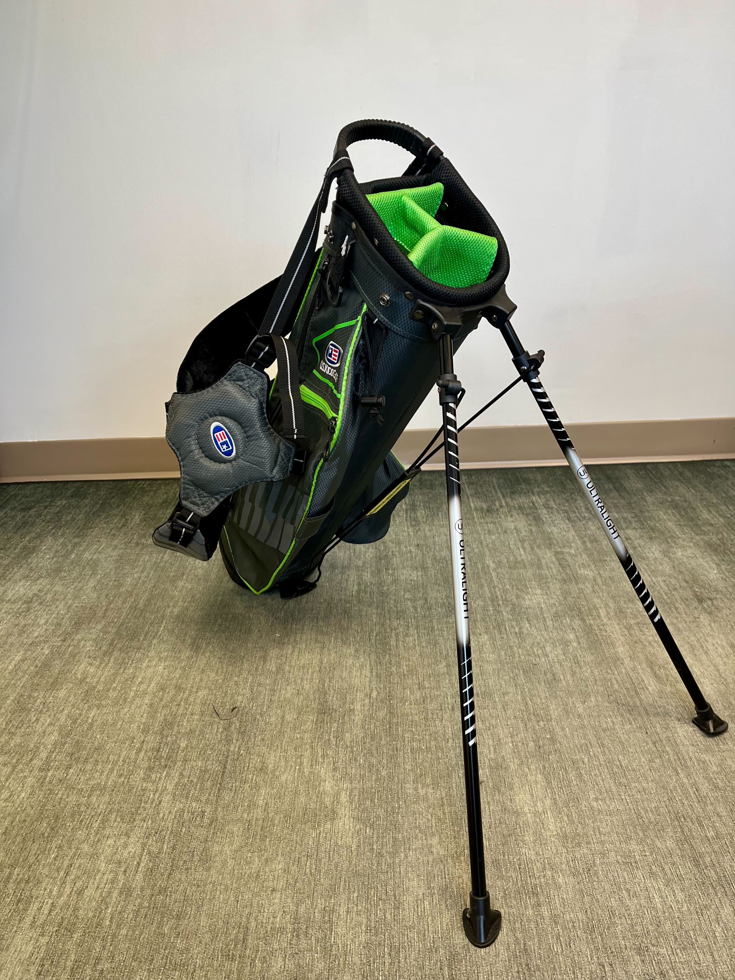 US Kids Golf Stand Golf Bag Black/Green/Gray 4 Dividers 5 Pockets-Next Round