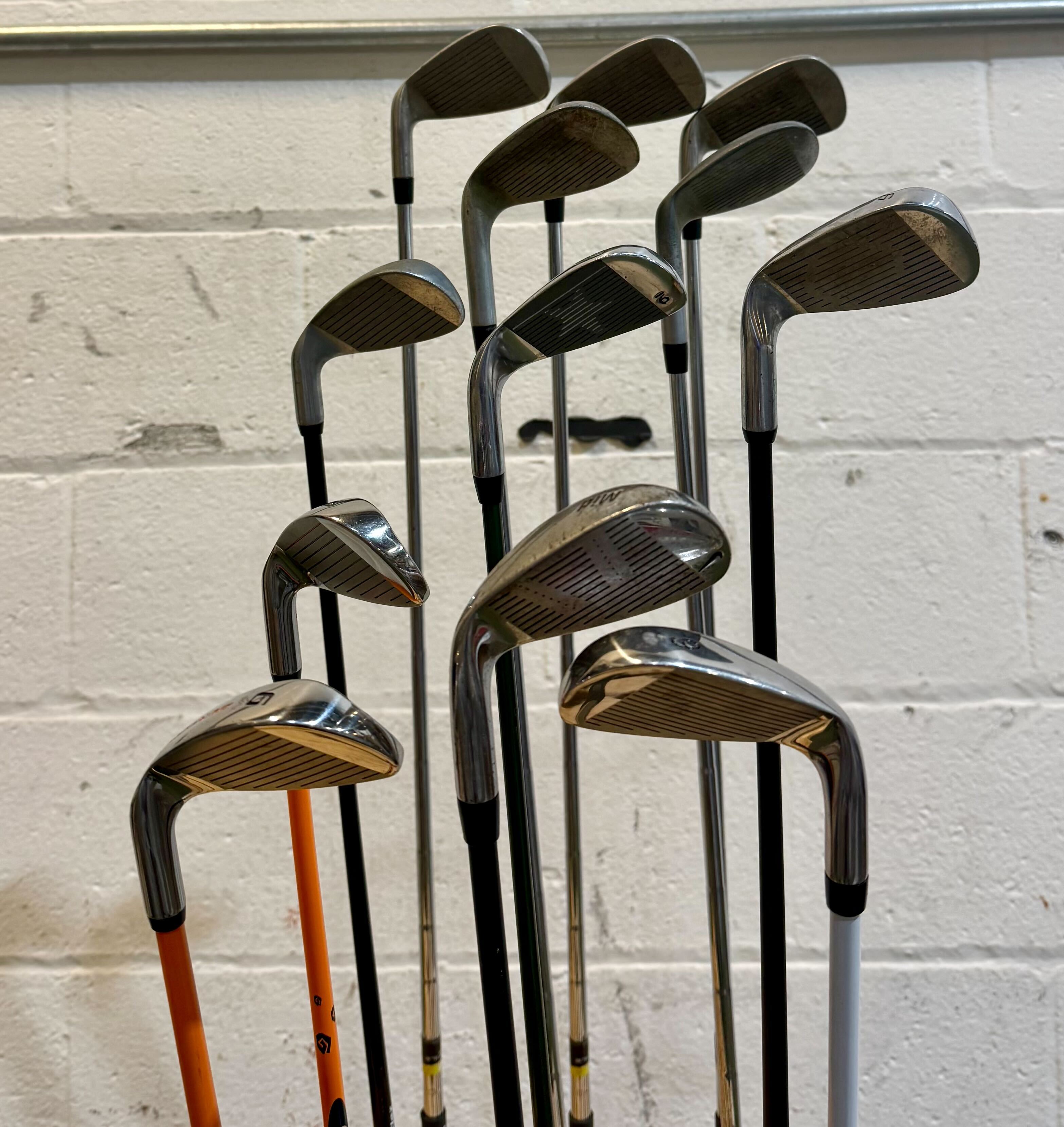 Wholesale Lot of 30 Golf Clubs - Assorted Kids Clubs - Youth Flexes