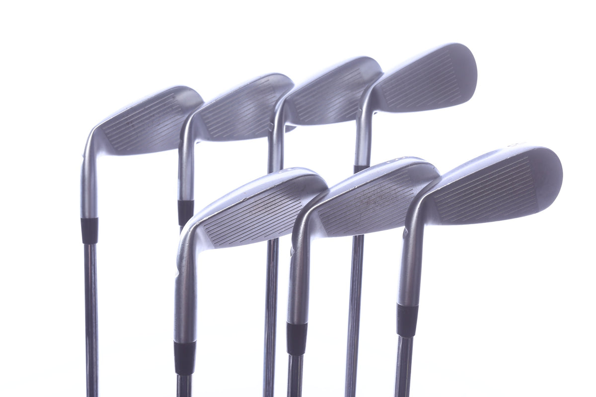 Used Mizuno JPX 900 Hot Metal Iron Set - Right-Handed - 4-PW - Regular Flex-Next Round