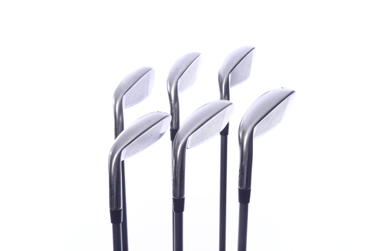 Used Wilson Staff D7 Iron Set - Right-Handed - 5-PW - Regular Flex