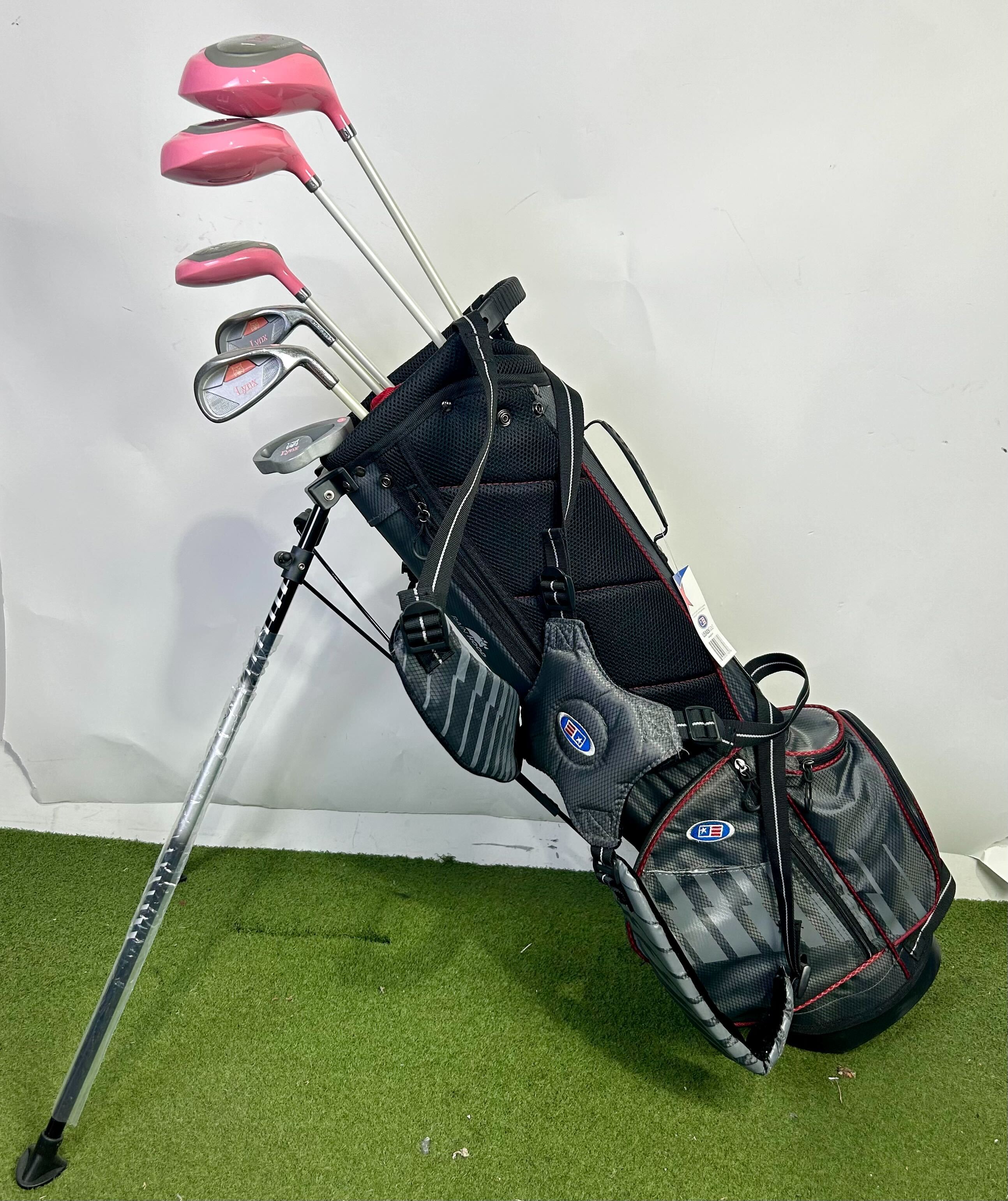 U.S Kids Golf Bag - Includes Right-Handed Kids Lynx Women's Golf Set-Next Round