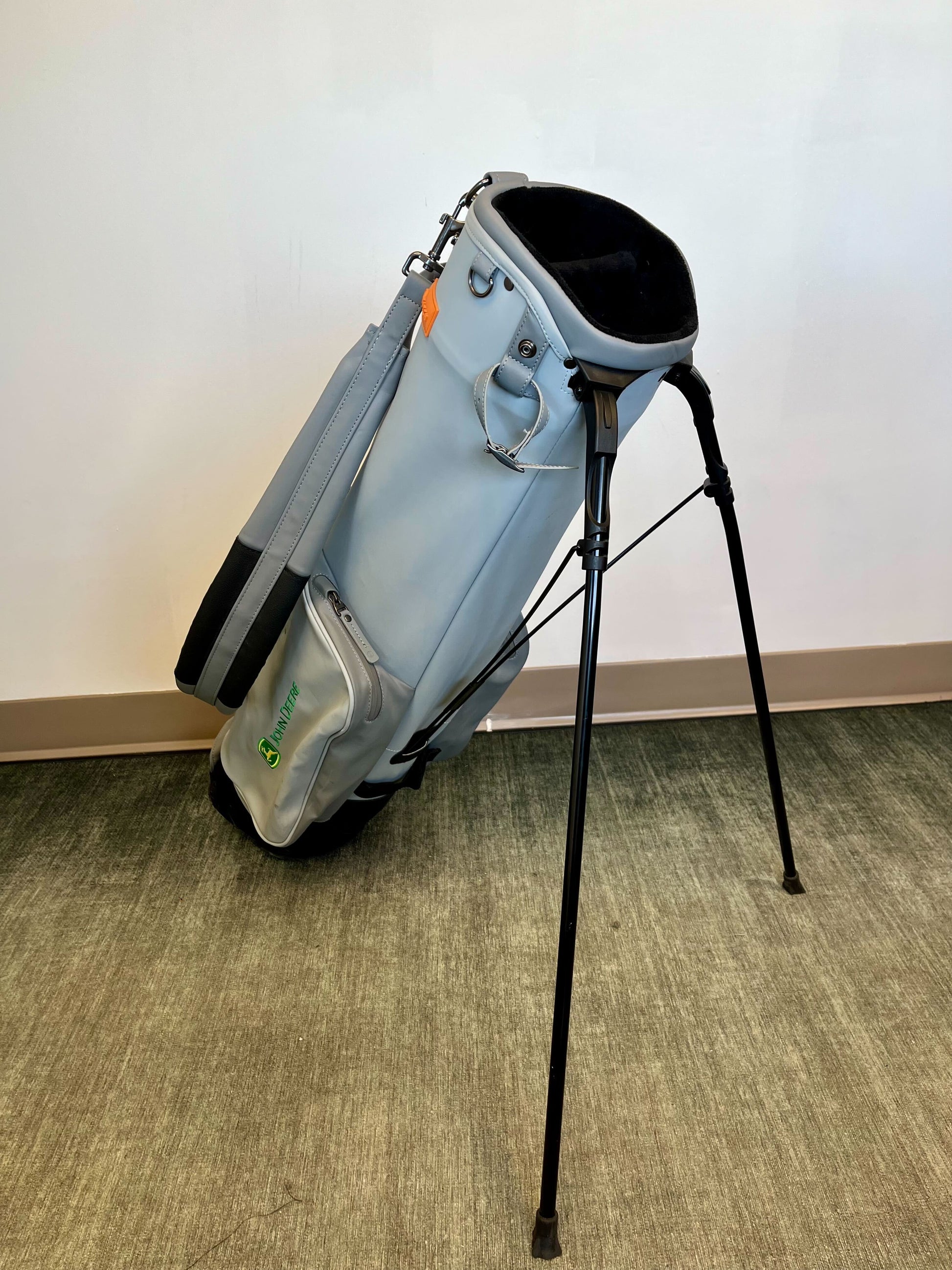 Stitch Lightweight John Deere Carry Golf Bag 2 Dividers/4 pockets with Strap-Next Round