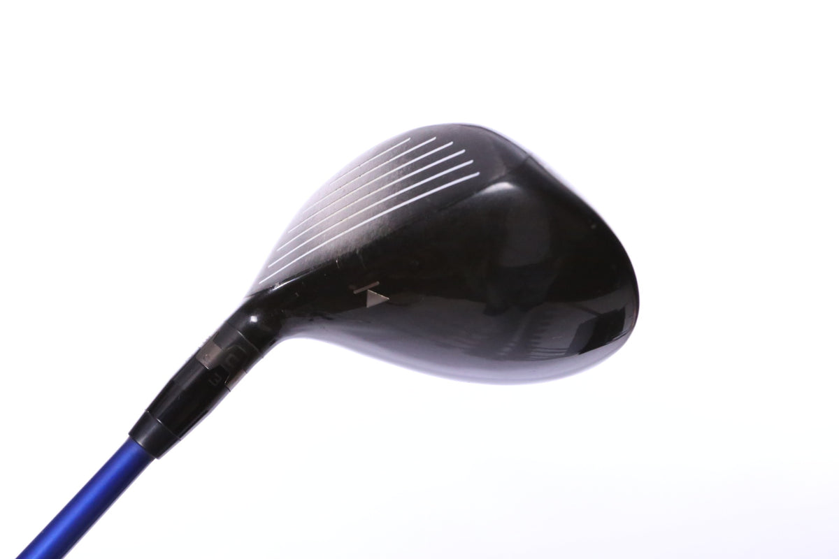 Used Titleist 913F 4-Wood - Right-Handed - 17 Degrees - Regular Flex
