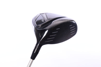 Used Titleist 915 D3 Driver - 9.5 Degrees - Stiff Flex Aldila Rogue 95 MSI - Right-Handed