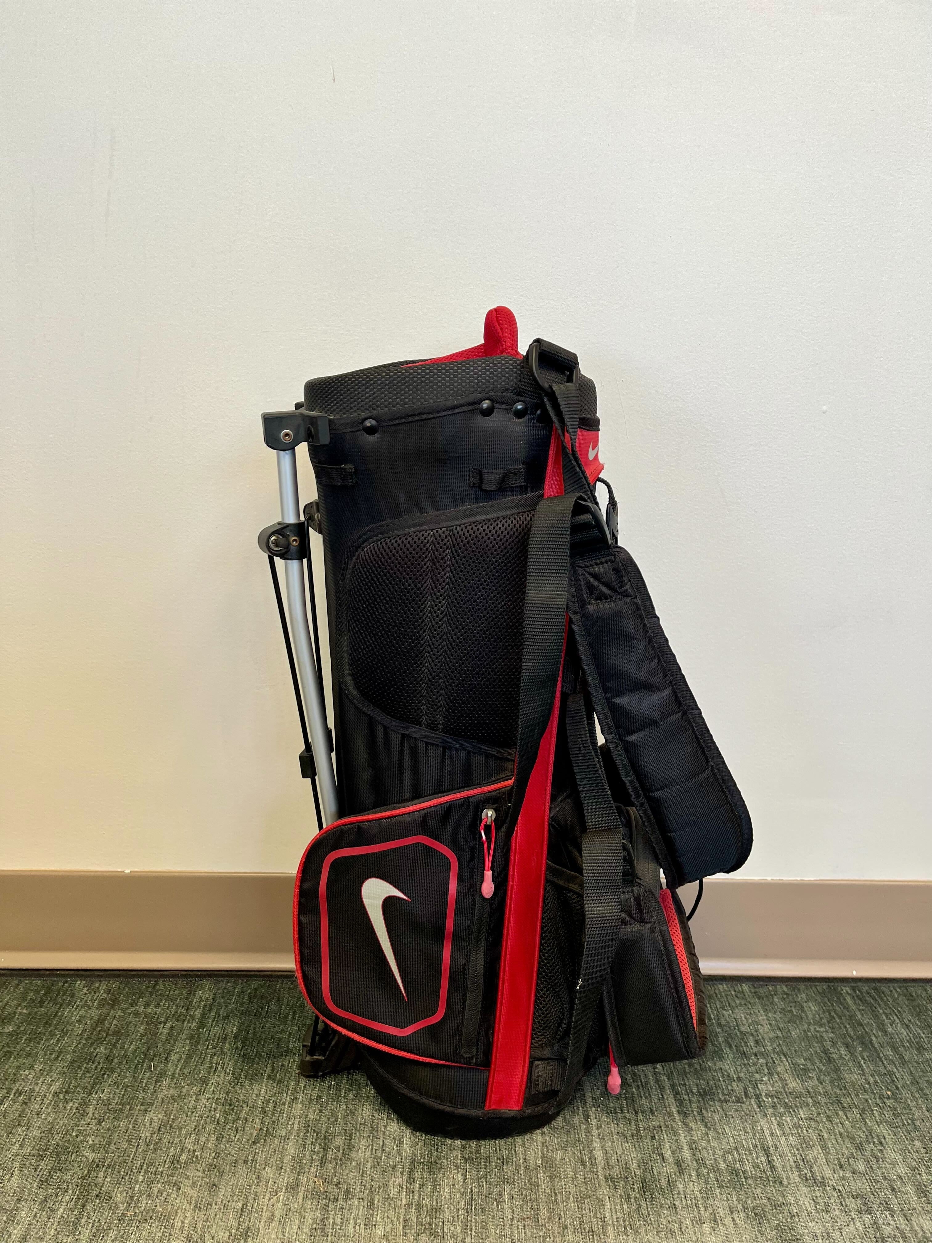 Nike Golf Black/Red Stand Golf Bag 4 Dividers 4 Pockets-Next Round