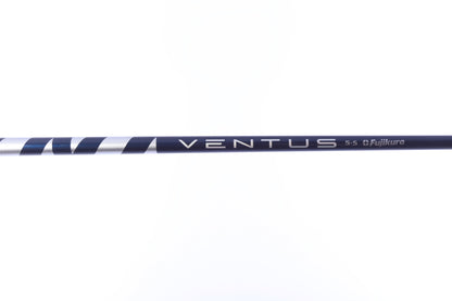 Used TaylorMade SIM2 MAX Driver - 10.5 Degrees - Stiff Flex Fujikura Ventus Blue - Right-Handed