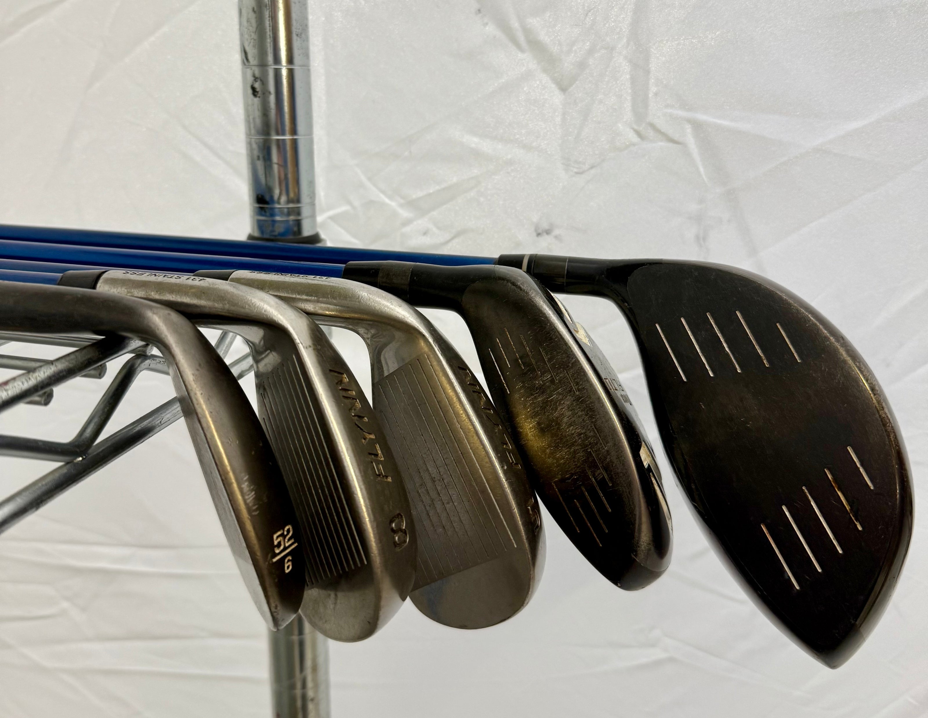 Wholesale Lot of 50 Golf Clubs - Kids Clubs-Next Round